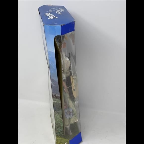 Barbie As Maria In The Sound of Music 1995 Mattel #13676 Hollywood Legends NRFB